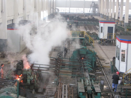 银川无缝钢管厂家生产车间