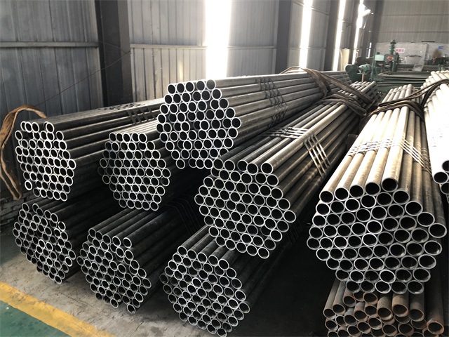 银川小口径厚壁无缝钢管