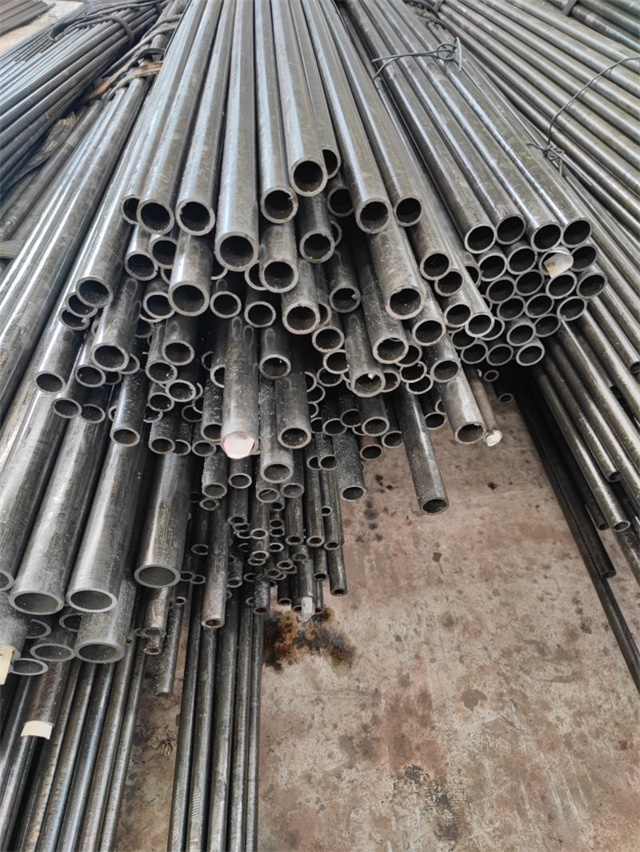 银川精密光亮无缝钢管厂